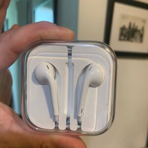 iPhone Headphones NWT